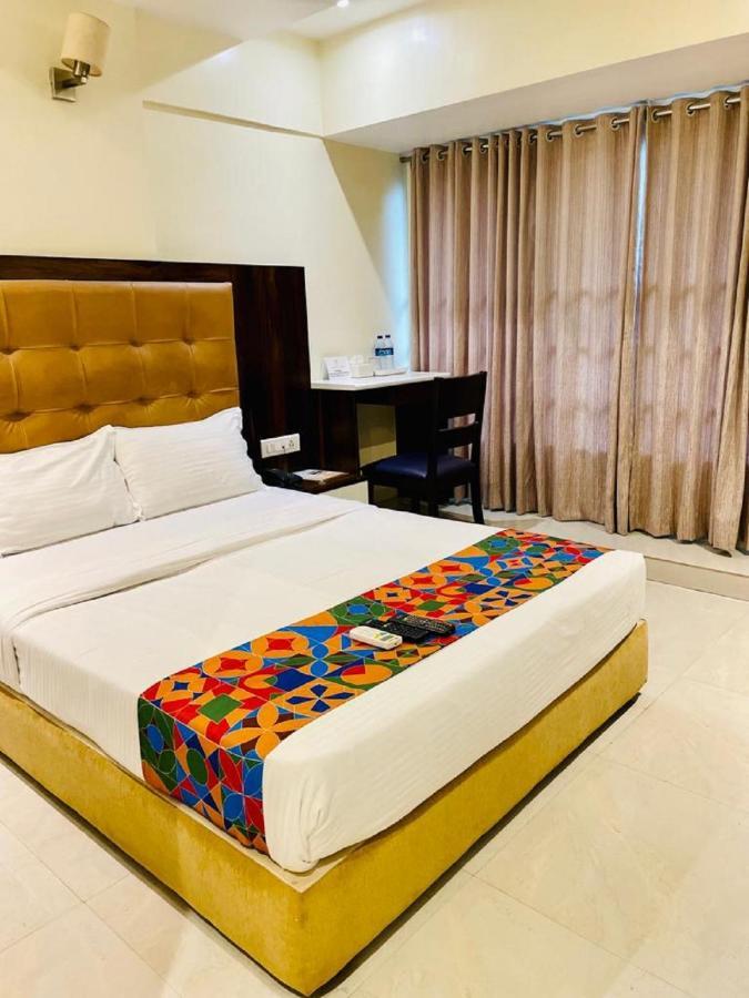Hotel Embassy Park - Bkc Mumbai Luaran gambar