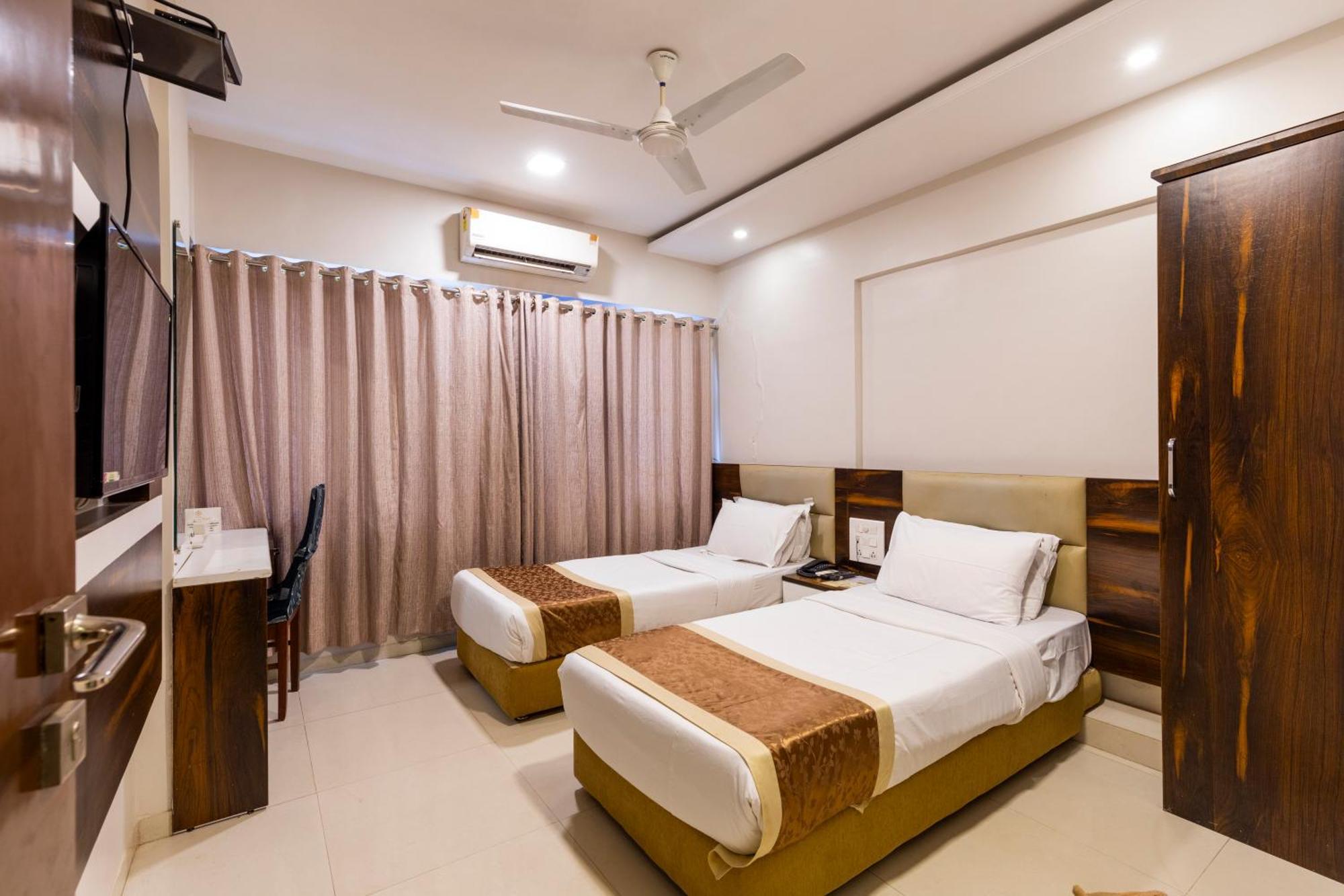 Hotel Embassy Park - Bkc Mumbai Luaran gambar