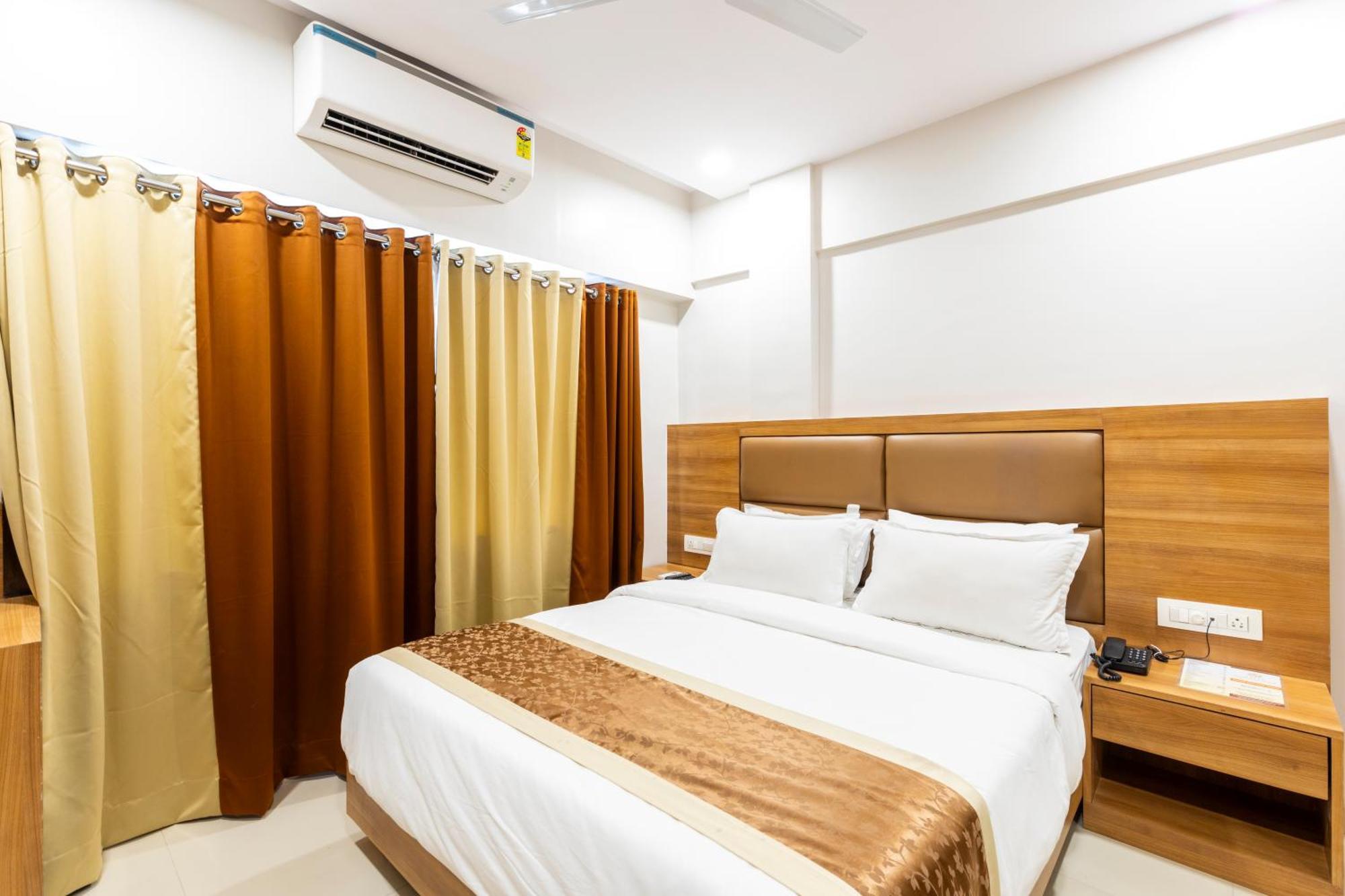 Hotel Embassy Park - Bkc Mumbai Luaran gambar